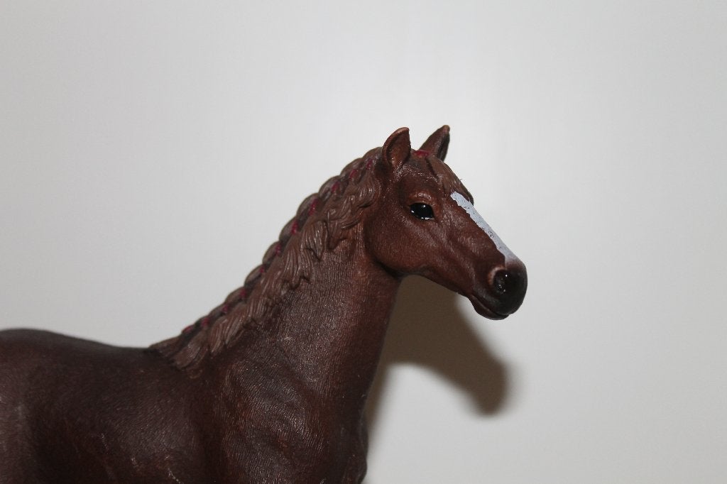 Schleich Trakehner paard 13855 met kaartje!, Verzamelen, Beelden en Beeldjes, Ophalen of Verzenden, Zo goed als nieuw, Dier