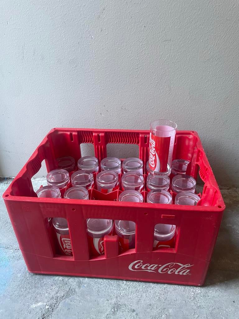 Krat met Coca-Cola glazen, Verzamelen, Ophalen, Zo goed als nieuw