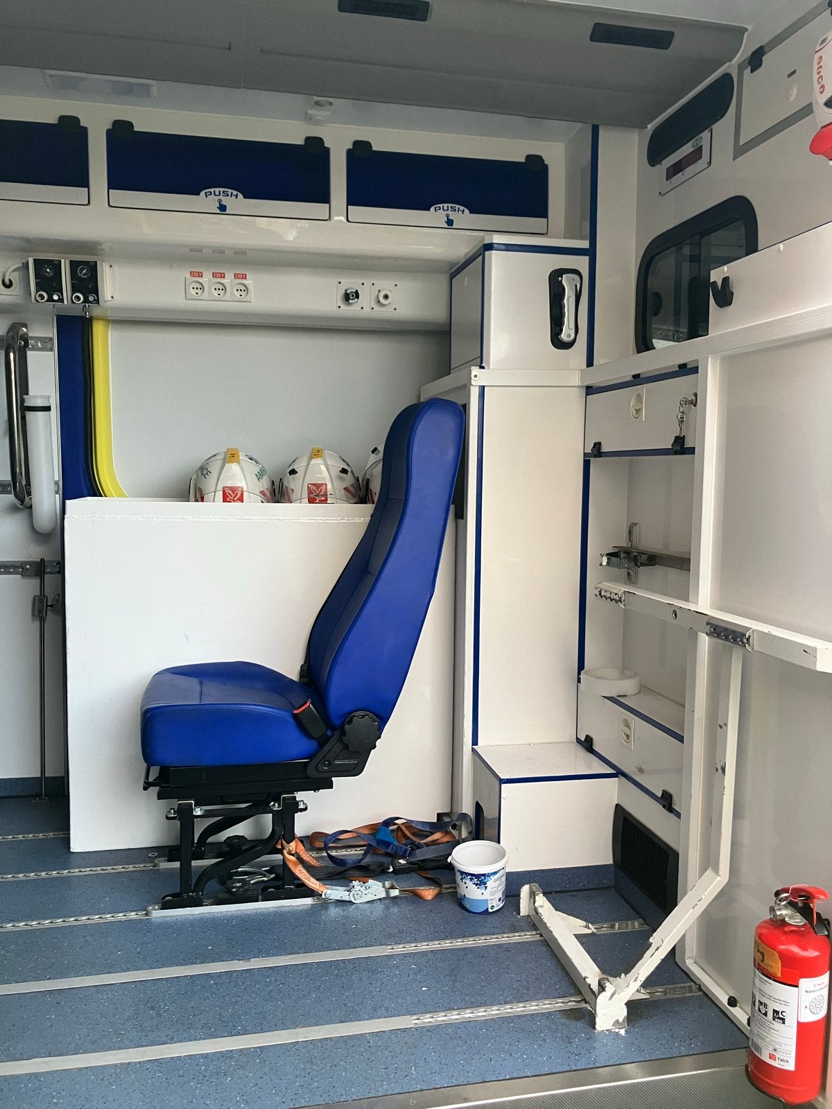 2x M1 Gekeurde Stoelen - Ideaal voor Camper of Bus, Ophalen, Gebruikt, Universele onderdelen
