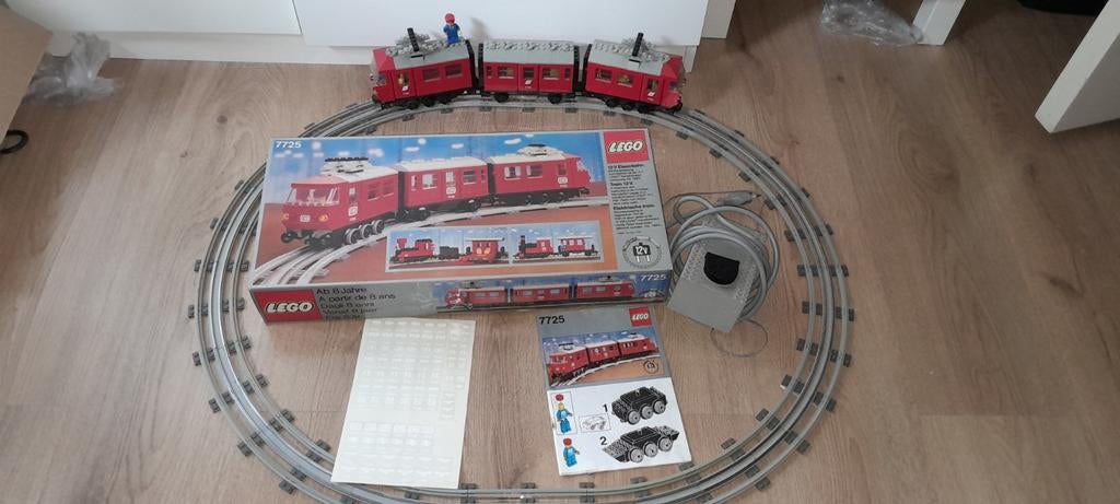 Lego trein 12v 12 volt 7725 100% compleet zgan met doos, Overige thema's, Lego, Ophalen of Verzenden, Zo goed als nieuw