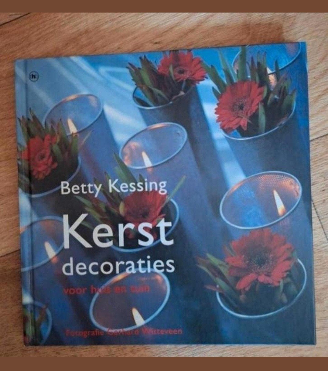 betty Kessing.  Kerst decoraties voor huis en tuin., Ophalen of Verzenden, Zo goed als nieuw