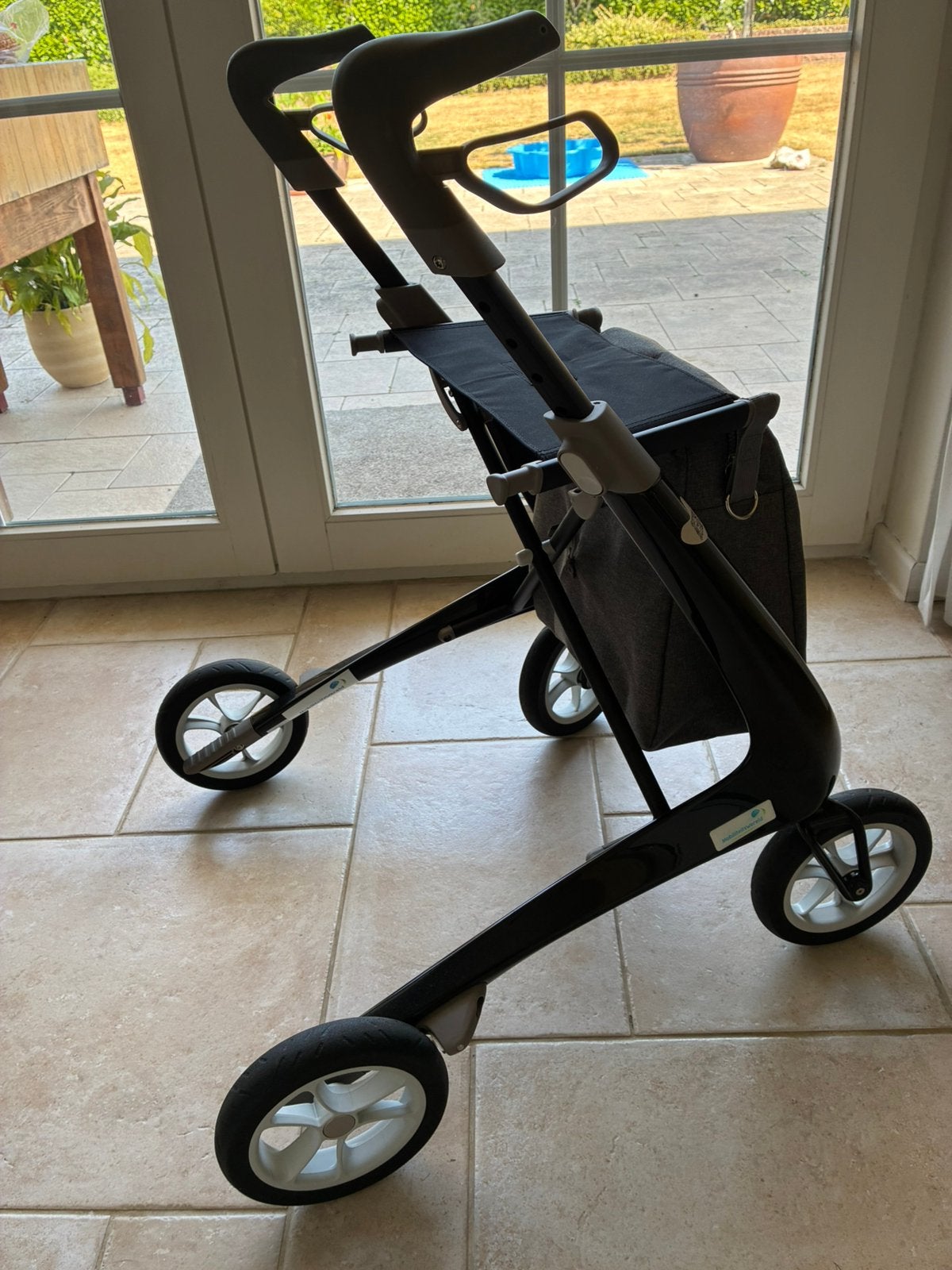 ByACRE Carbon Ultralight Rollator maat Large, kleur zwart., Ophalen, Opvouwbaar, Zo goed als nieuw
