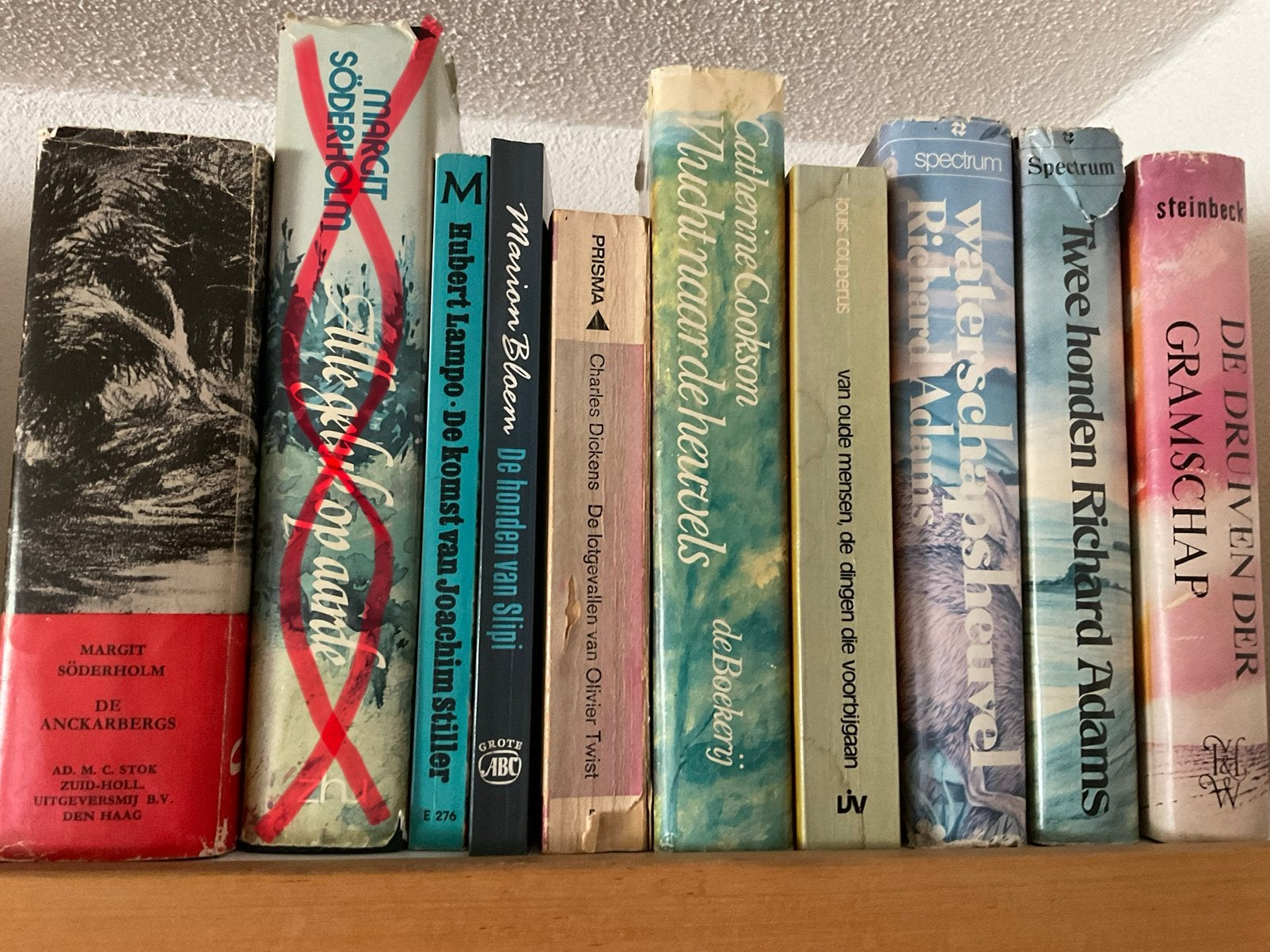 Enkele boekenplanken met ROMANS, Ophalen of Verzenden, Zo goed als nieuw