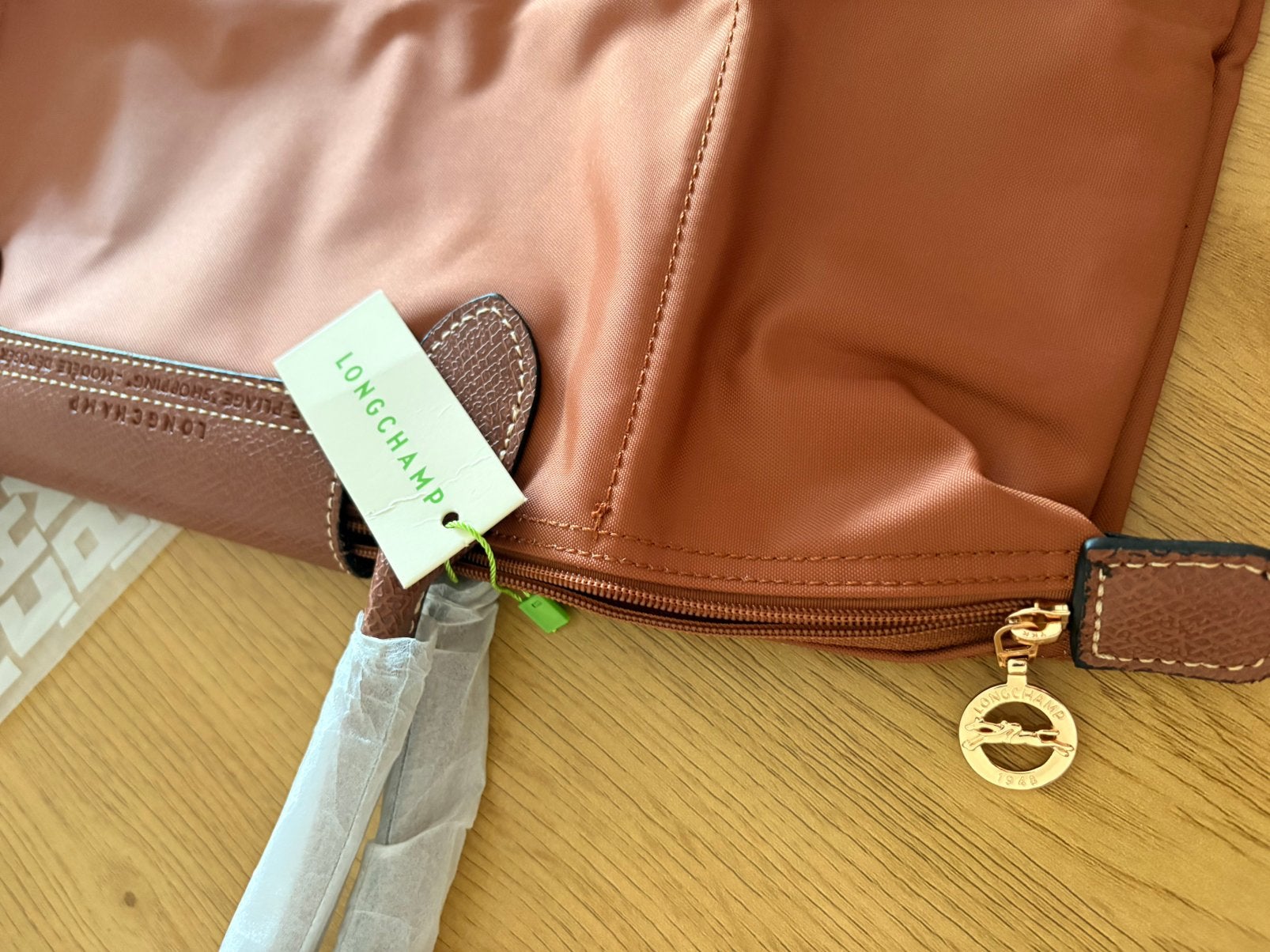Twee Longchamp tassen, Ophalen of Verzenden, Nieuw, Beige, Handtas