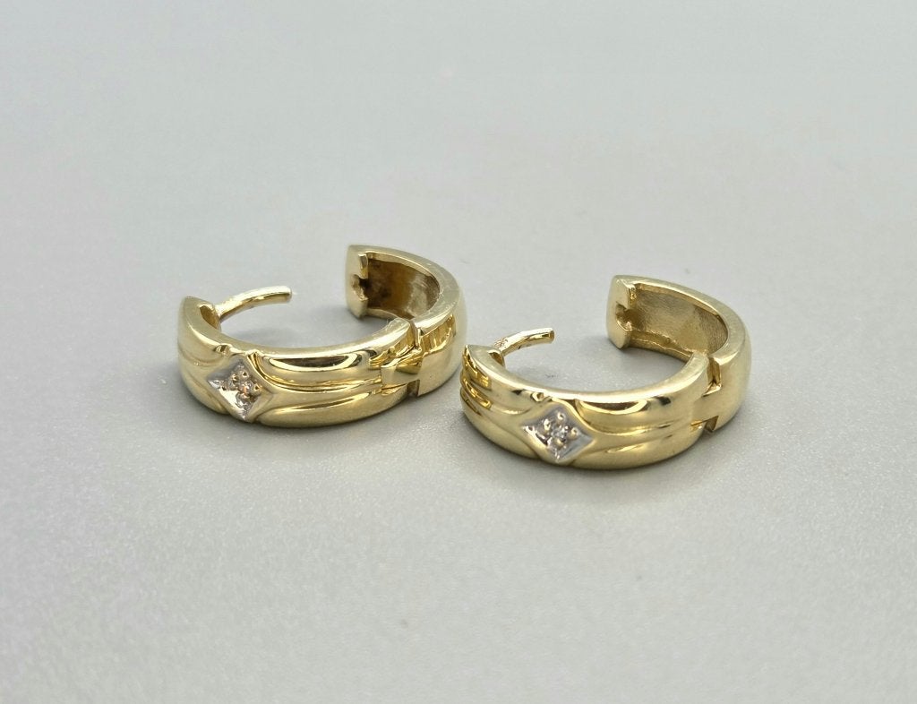 Vintage gouden klapcreolen met diamanten. 2025/602, Sieraden, Tassen en Uiterlijk, Hangers, ., Ophalen of Verzenden, Zo goed als nieuw