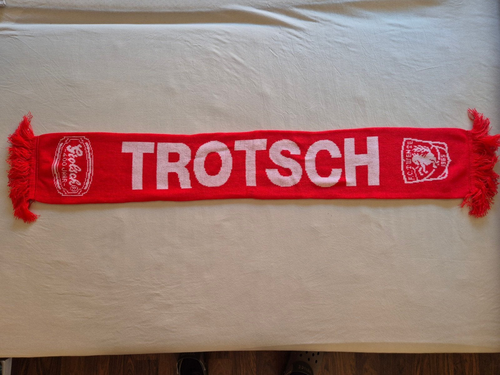 Te koop: Fc Twente sjaal, Verzamelen, Sportartikelen en Voetbal, Ophalen of Verzenden, Zo goed als nieuw, F.C. Twente, Vaantje of Sjaal