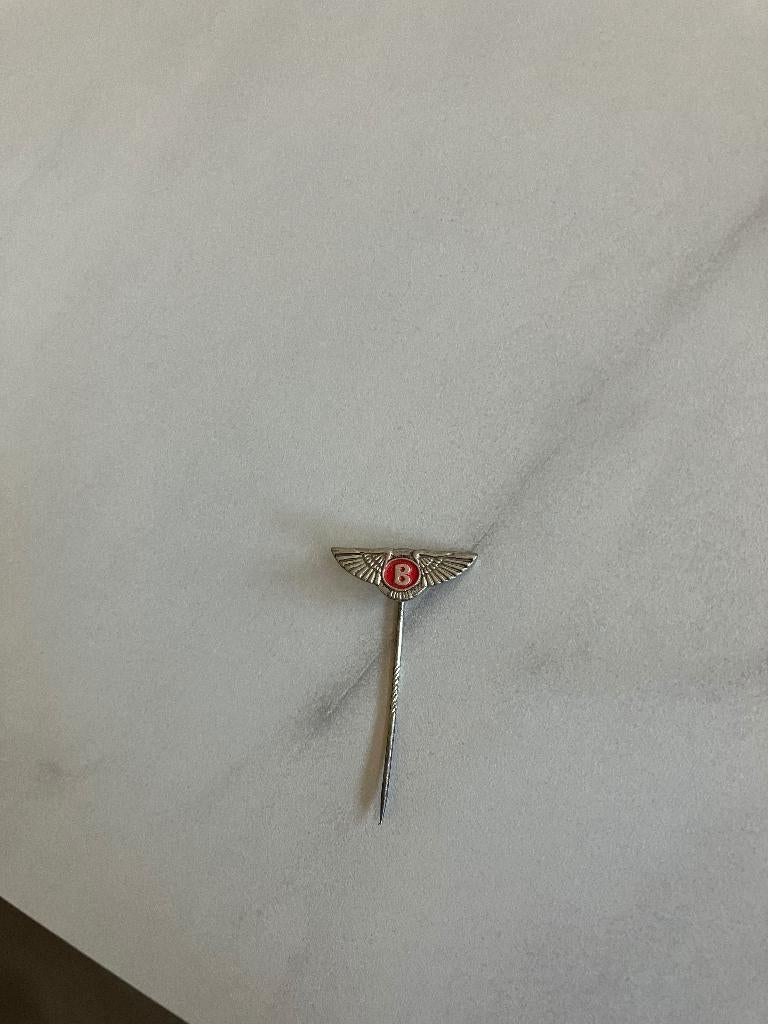 Speldje van Bentley, Ophalen of Verzenden, Zo goed als nieuw, Overige onderwerpen, Speldje of Pin