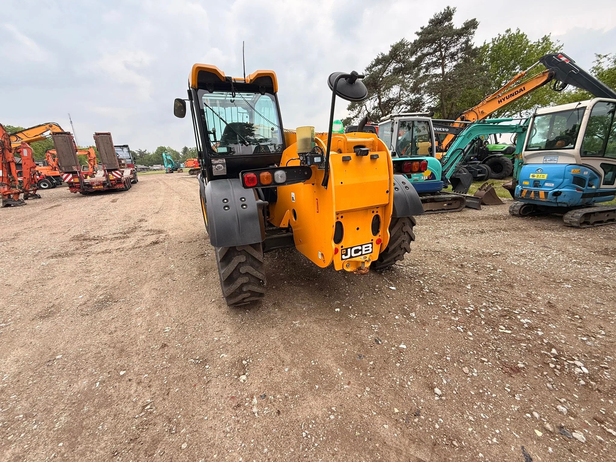 JCB 531-70 (bj 2018), Jansen Machines, Administratie@jansen-machines.com, Topperweg 60
3774 LJ  Kootwijkerbroek, Verreiker
