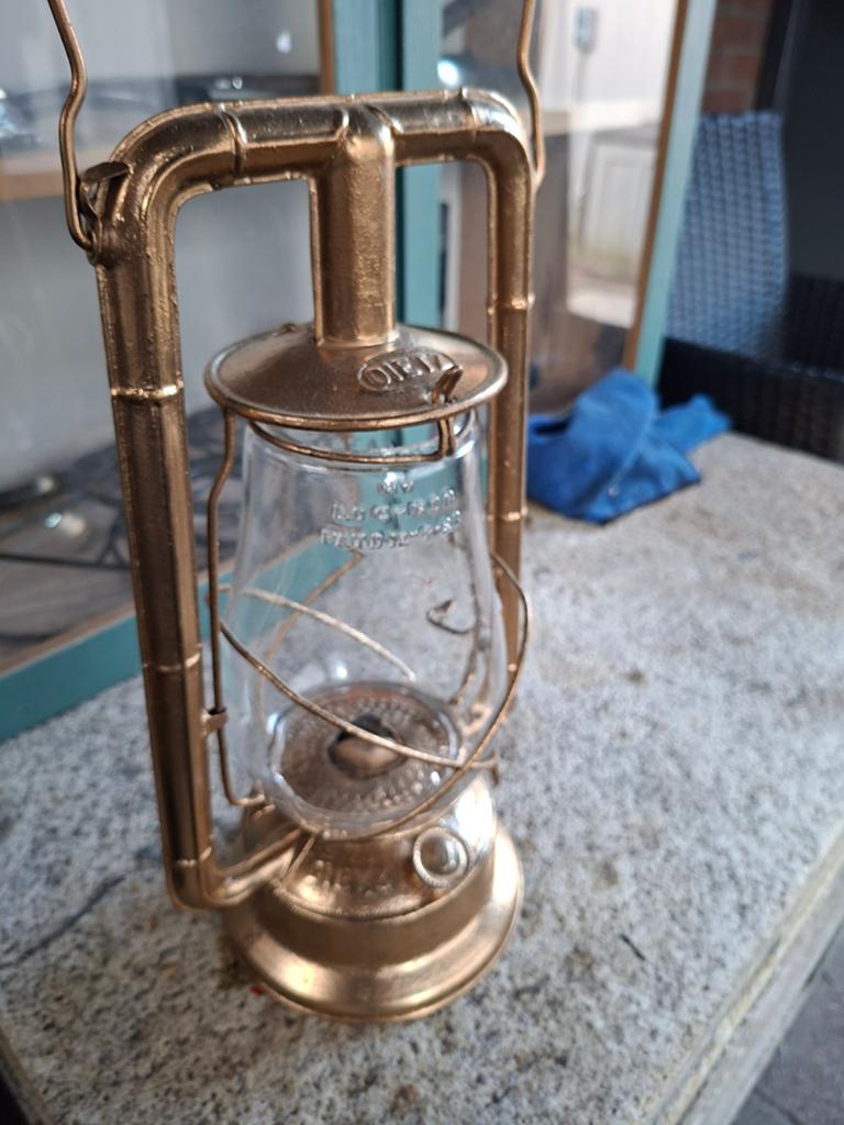 Zeer mooie oude olielamp - glas en brander intact, Ophalen of Verzenden