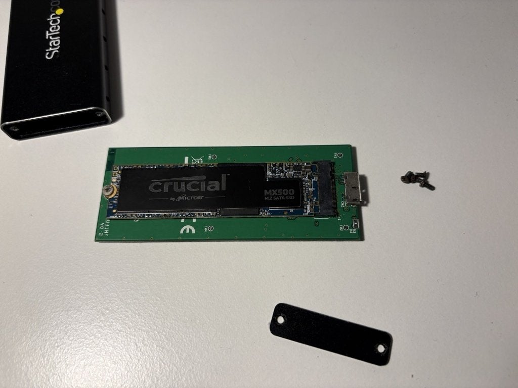 Crucial MX500 500GB M.2 SSD in StarTech USB 3.0 behuizing, Computers en Software, Gebruikt, SSD, Ophalen of Verzenden, 500 GB
