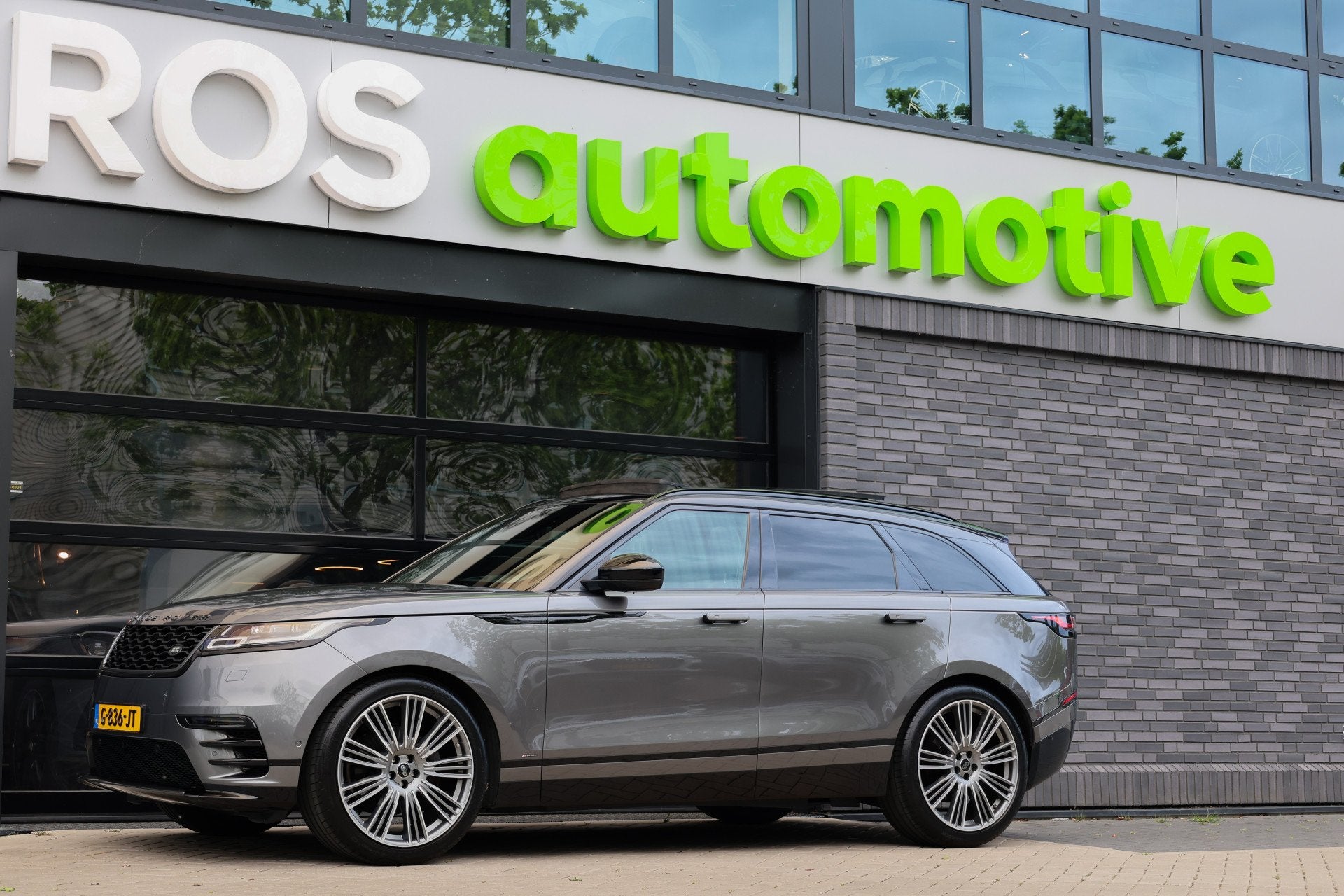 Land Rover Range Rover Velar 2.0 I4 Turbo AWD R-Dynamic HSE, Auto's, Automaat, Automatische klimaatregeling, Gebruikt, 4 cilinders