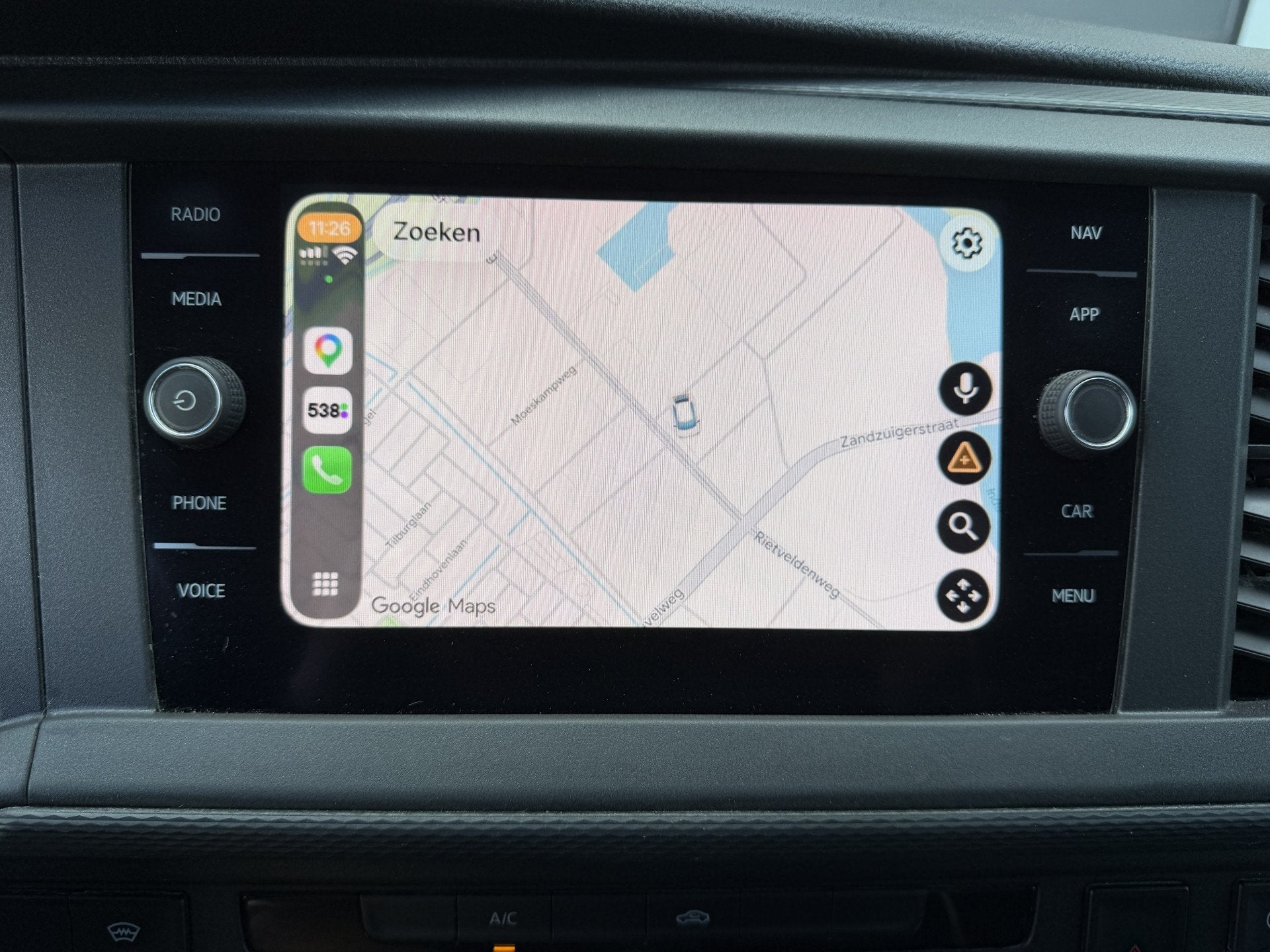 Volkswagen Transporter 2.0 TDI Euro 6 L2H1 28 CarPlay/Cruise, Auto's, Voorwielaandrijving, Dealer onderhouden, Gebruikt, 4 cilinders