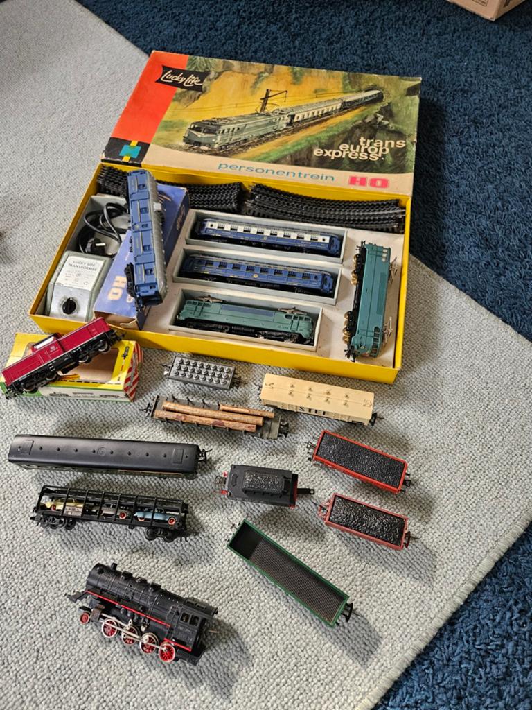 Lucky Life (Hema 1963), Fleischmann, Jouef, huisjes en rails, Gelijkstroom, Analoog, Ophalen, Overige merken