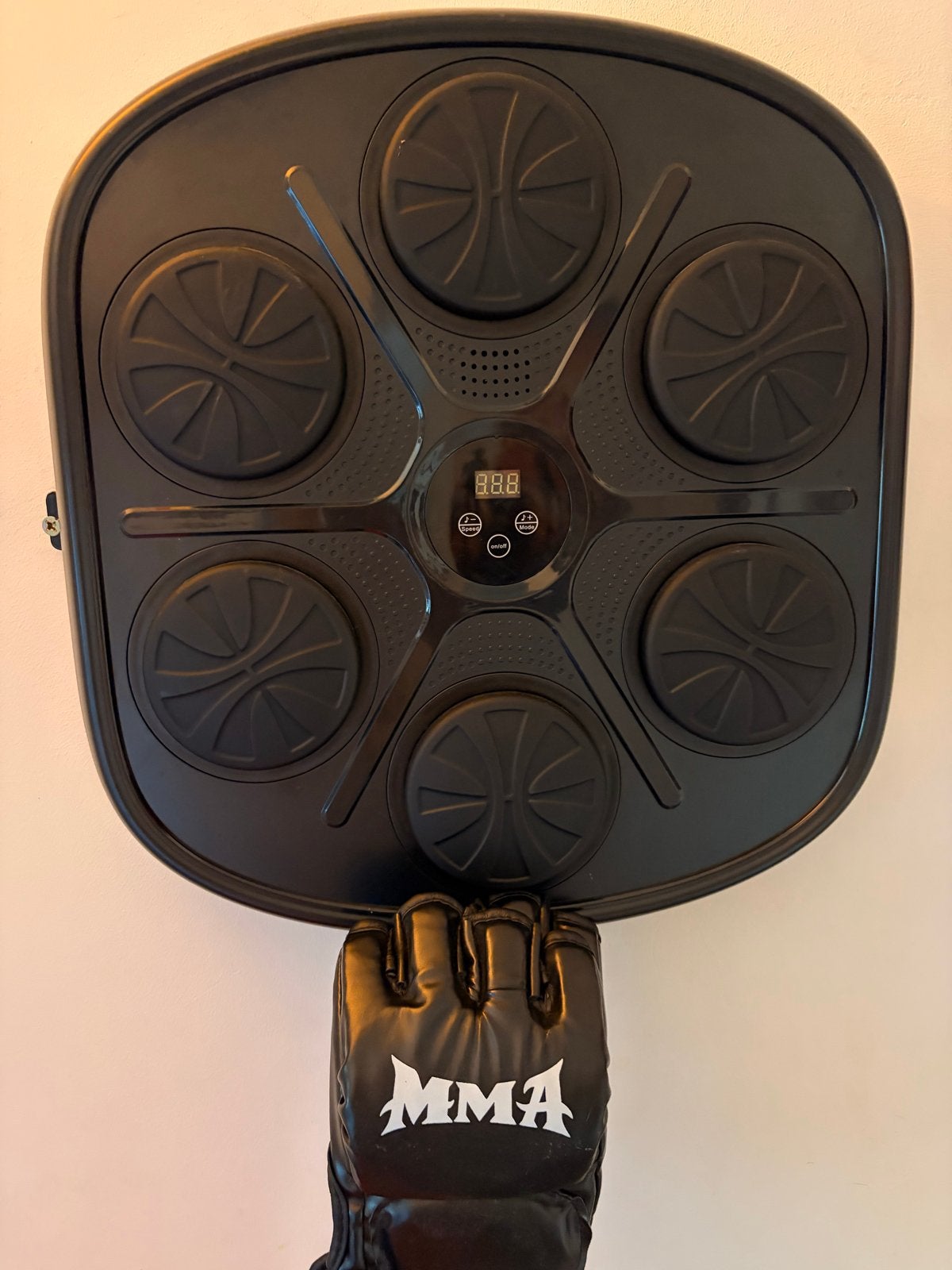 Slimme boksmachine met bijhorende oplaadkabel, Ophalen of Verzenden, Zo goed als nieuw, Overige, Vechtsportmateriaal