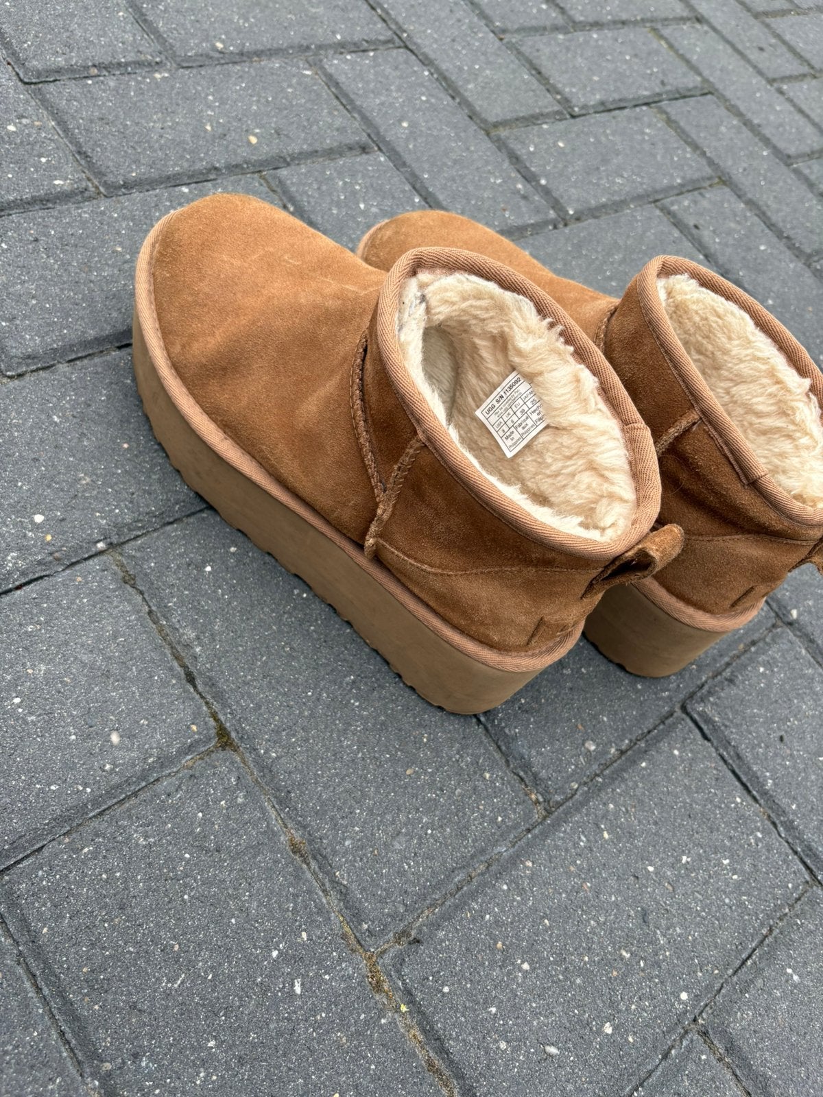 Uggs maat 39 platform, Kleding | Dames, Schoenen, Ophalen of Verzenden, Zo goed als nieuw, Bruin
