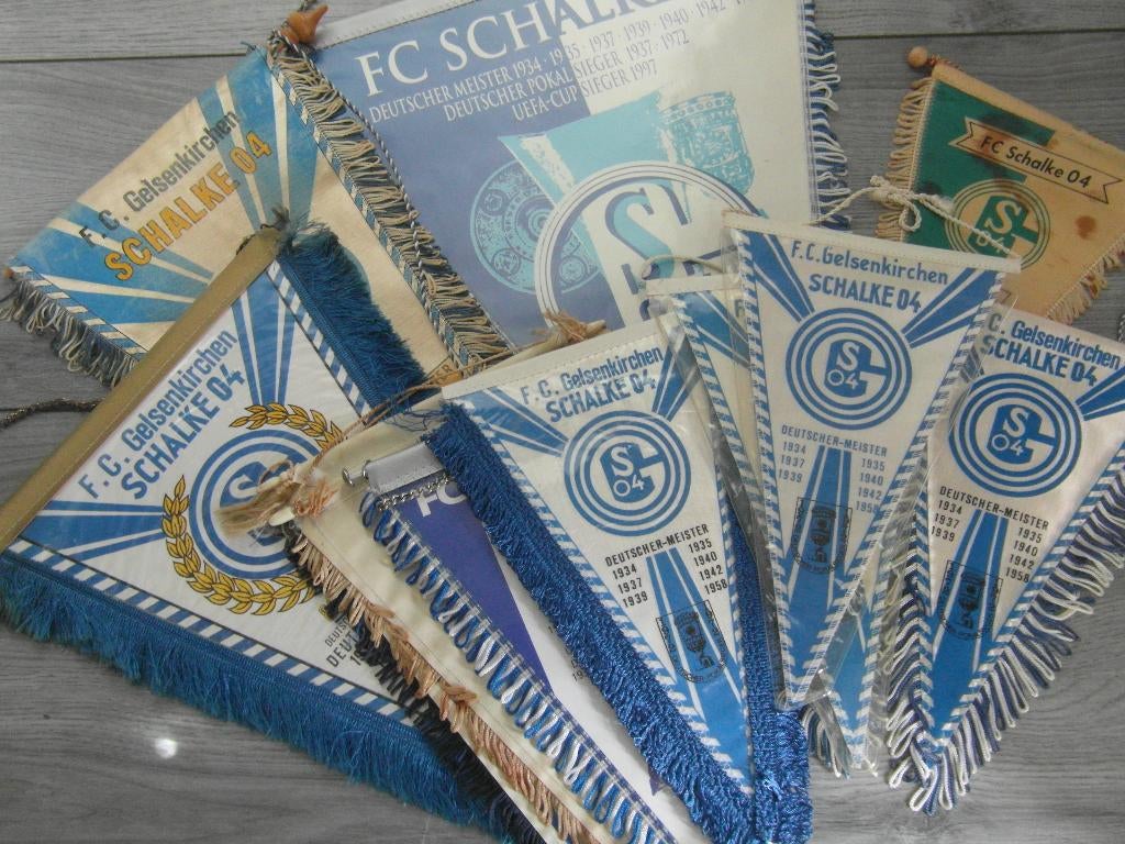 voetbal vanen vaantjes schalke 04 Deutschland 11 x, Ophalen of Verzenden, Gebruikt, Buitenlandse clubs, Vaantje of Sjaal