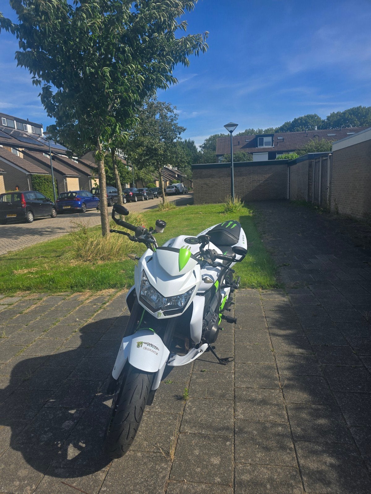 Kawasaki Z750 Monster Energy Edition 2010 | 32.590 km, Sportuitlaat, 4 cilinders, Motorrijbewijs A, Gebruikt