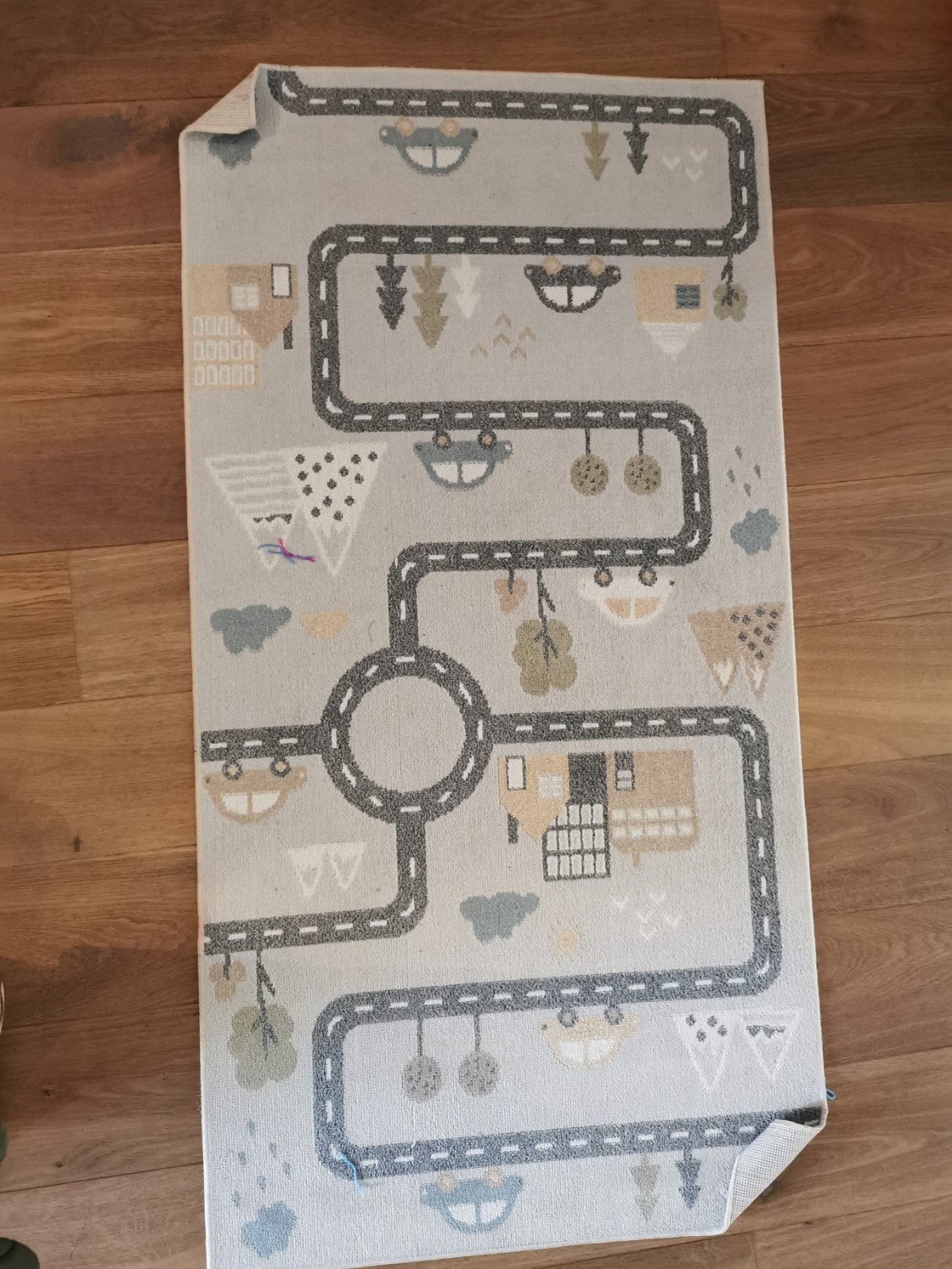 Speelkleed met wegenpatroon voor kinderen, Ophalen