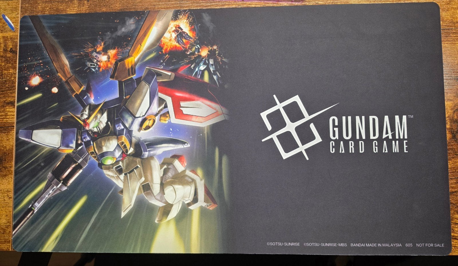 mooie gundam wing mat, Ophalen of Verzenden, Zo goed als nieuw
