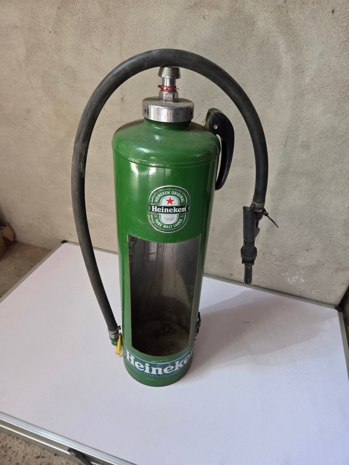 Heineken brandblusser omgebouwd tot drankdispenser, Verzamelen, Ophalen, Gebruikt