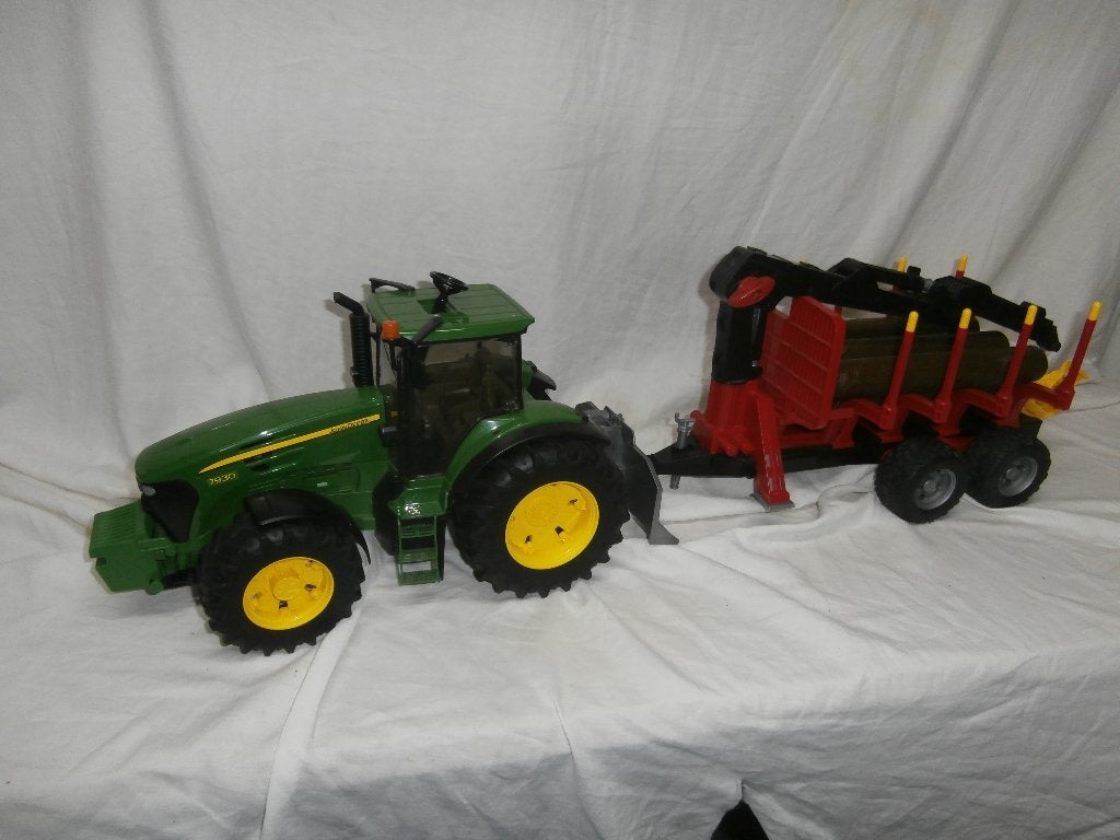 Bruder John Deere 7930 trekker met schuif en boomstamwagen, Ophalen, Zo goed als nieuw
