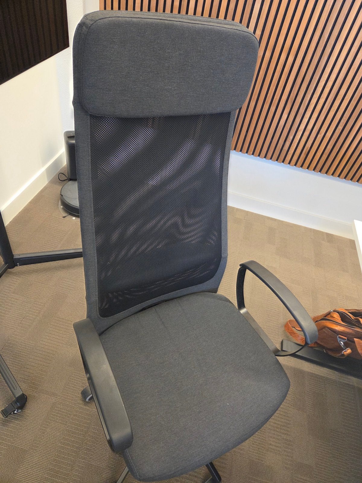 IKEA Markus Bureaustoel - Donkergrijs 27 stuks!, Ophalen, Gebruikt, Grijs, Bureaustoel