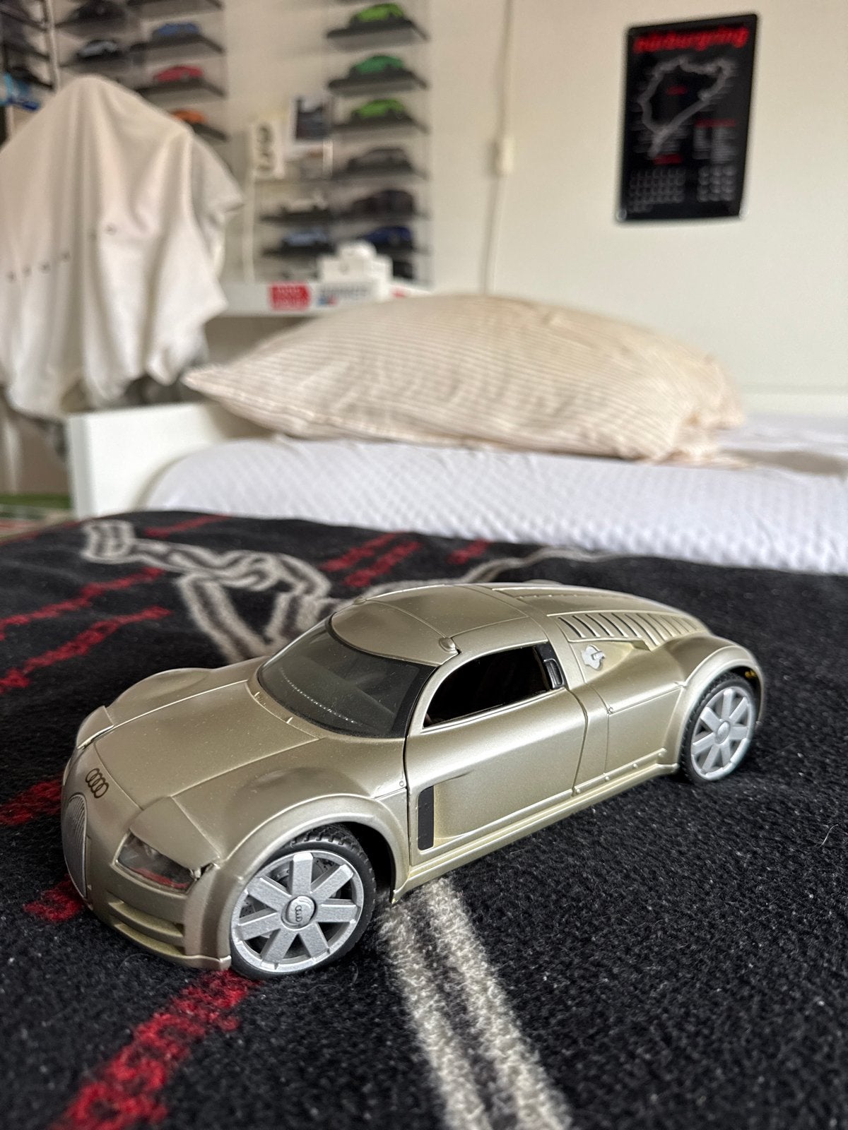 Speciale Maisto Audi Rosemeyer 1:18 - Ruilen of Bieden, Ophalen of Verzenden, Gebruikt, Auto, Maisto