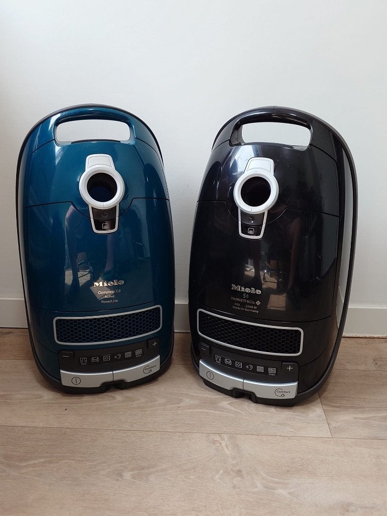 Miele Stofzuiger Reparatie, Zo goed als nieuw, Miele, 2000 watt of meer, Sledestofzuiger