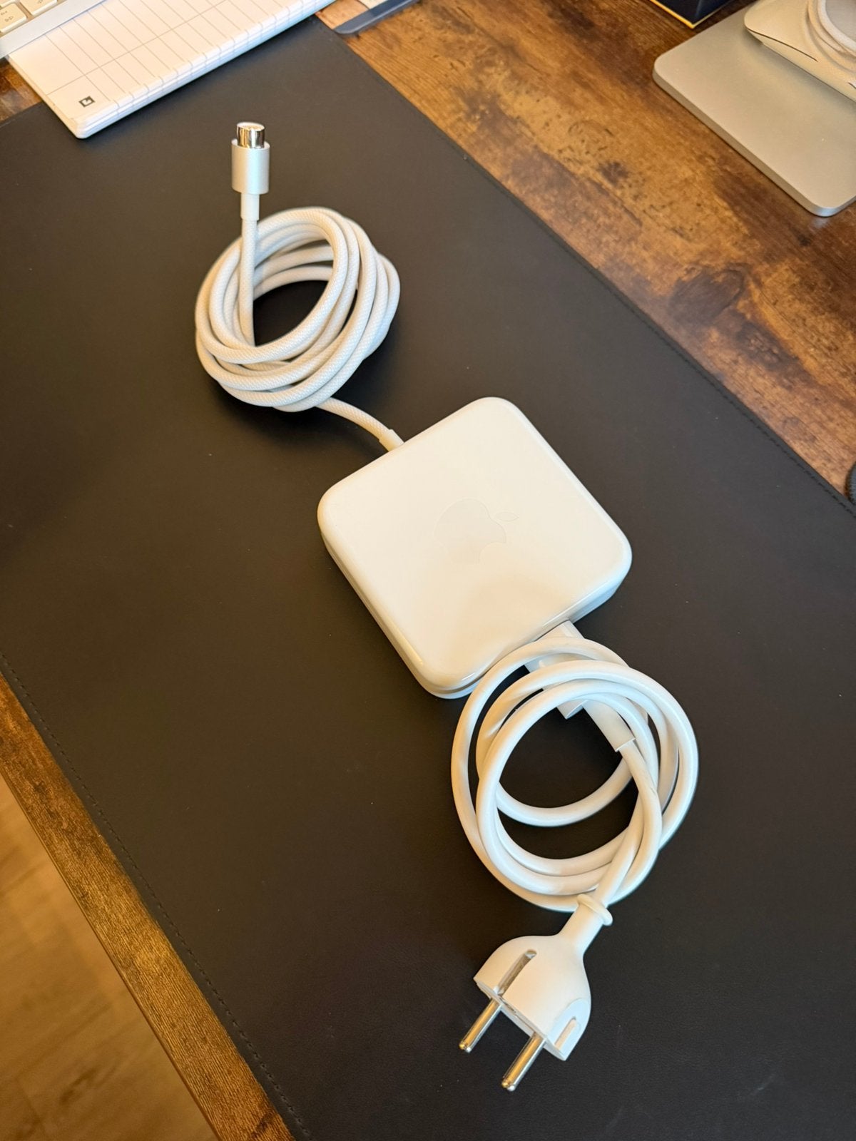 Apple Power Adapter iMac 24” | ZGAN | 2021 tot heden, Ophalen of Verzenden, Zo goed als nieuw
