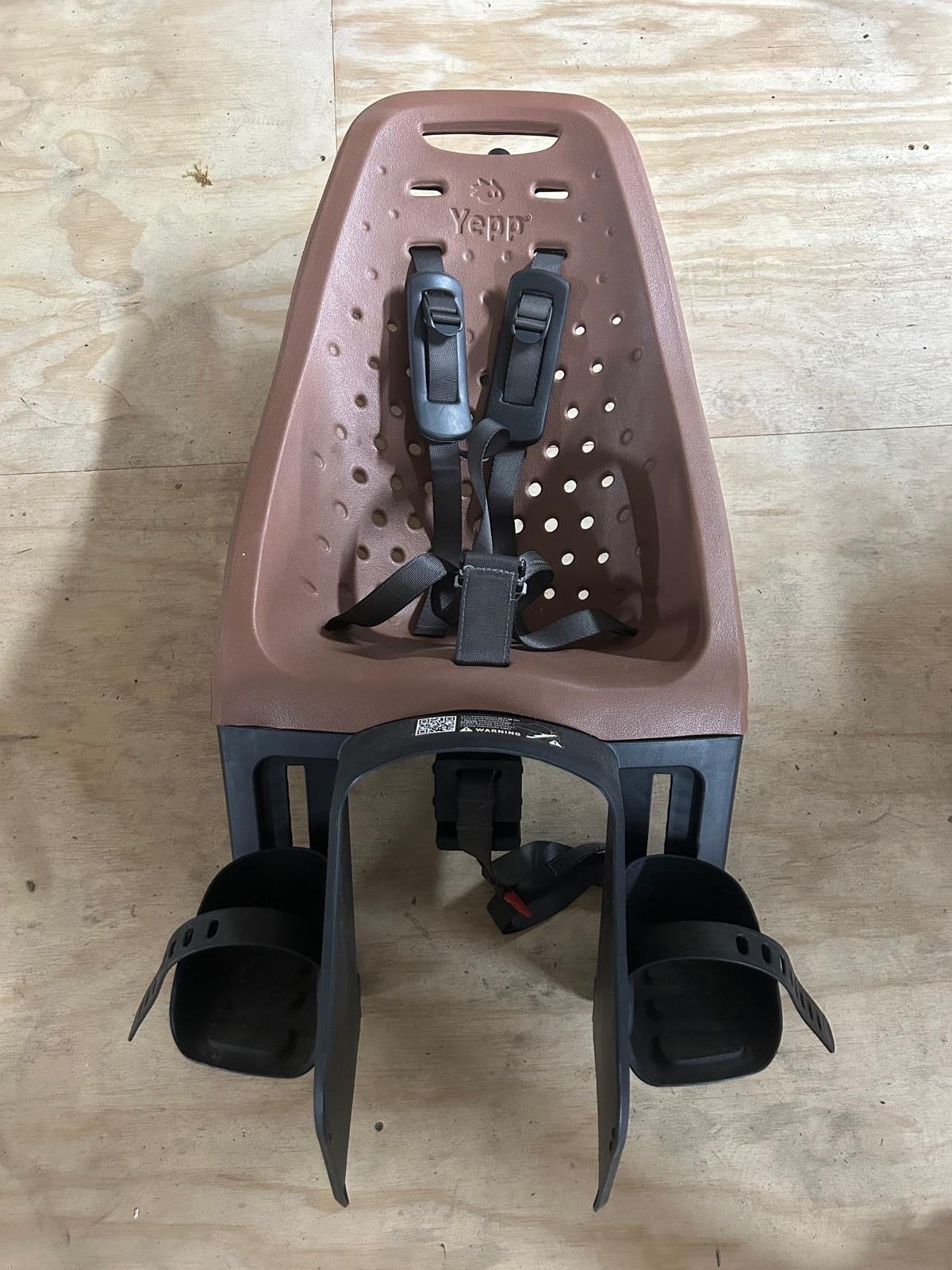 Yepp Fietsstoeltje Achter - Bruin, Fietsen en Brommers, Ophalen, Achterzitje, 9 t/m 18 kg, Gebruikt