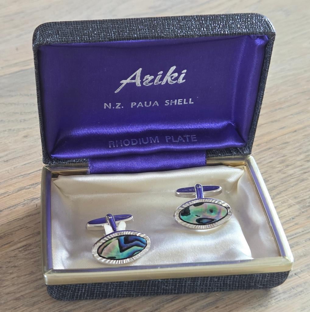 ARIKI MANCHETKNOPEN MET PAUA SCHELP, Sieraden, Tassen en Uiterlijk, Manchetknopen, Zo goed als nieuw, Overige materialen, Ophalen