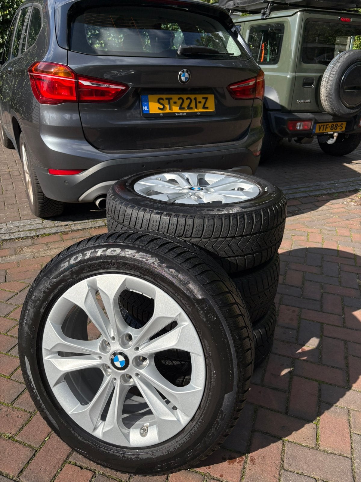 Originele BMW velgen met winterbanden, Auto-onderdelen, Ophalen, Banden en Velgen, 17 inch, Winterbanden
