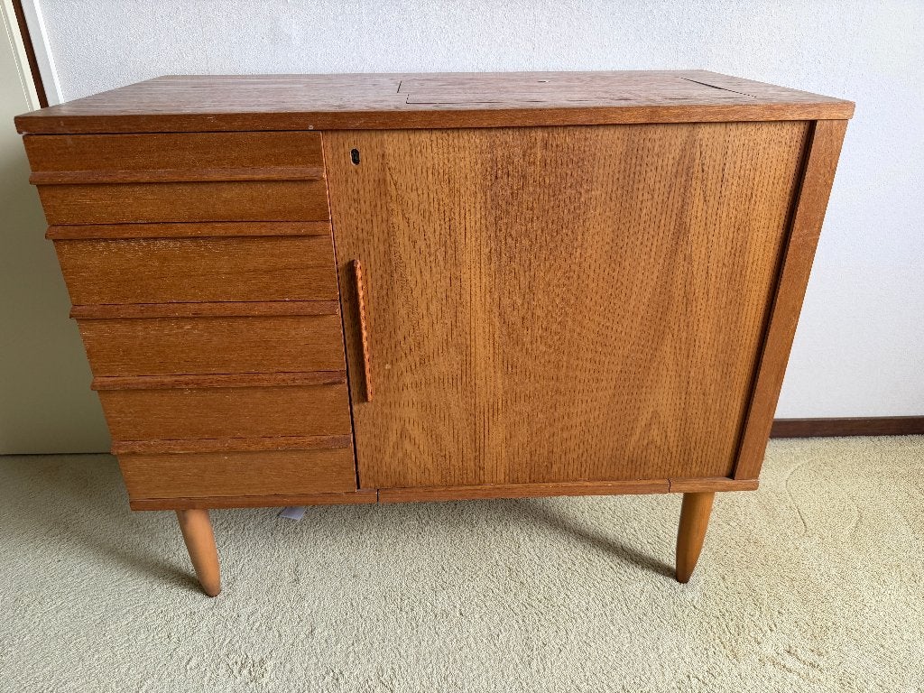 Jaren 50 / 60 Naaimachine kastje van teakhout / Roldeurkast, Ophalen, Huis en Inrichting