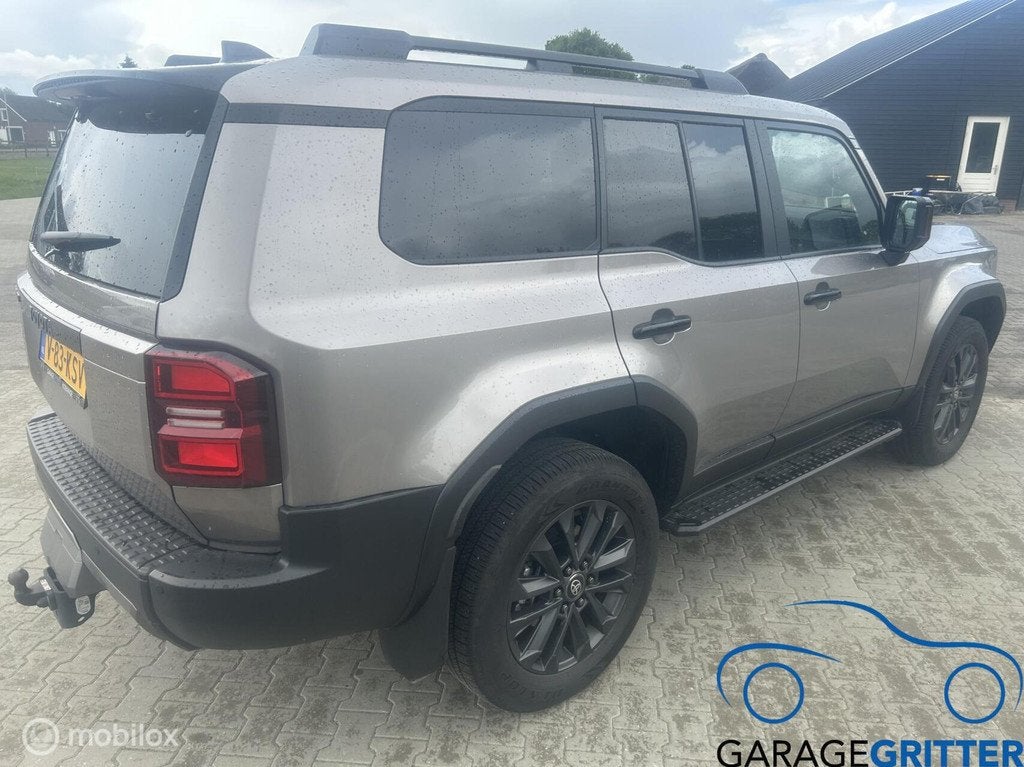 Toyota Land Cruiser 2.8 D-4D Blind Van Navigator, Auto's, Automaat, Automatische klimaatregeling, Gebruikt, Euro 6