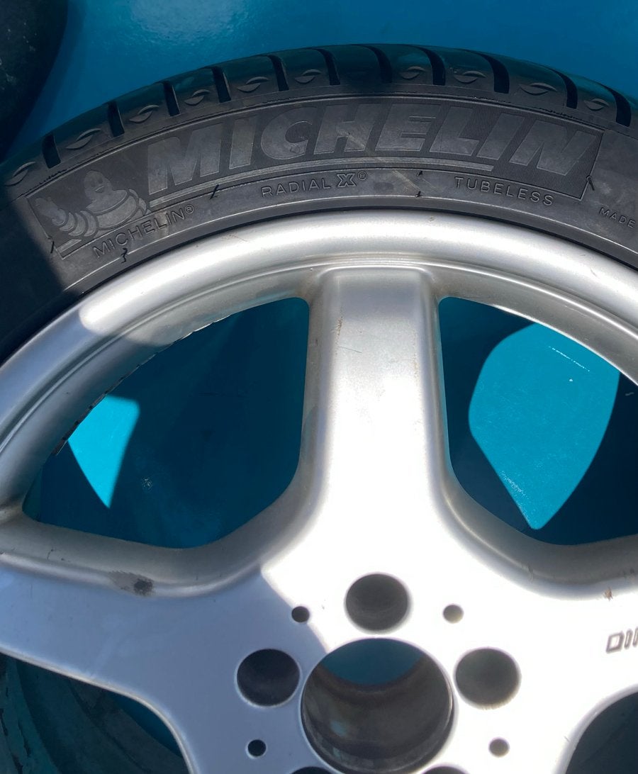 4 AMG velgen met Michelin Primacy HP banden 245/40 R18, Ophalen, Gebruikt