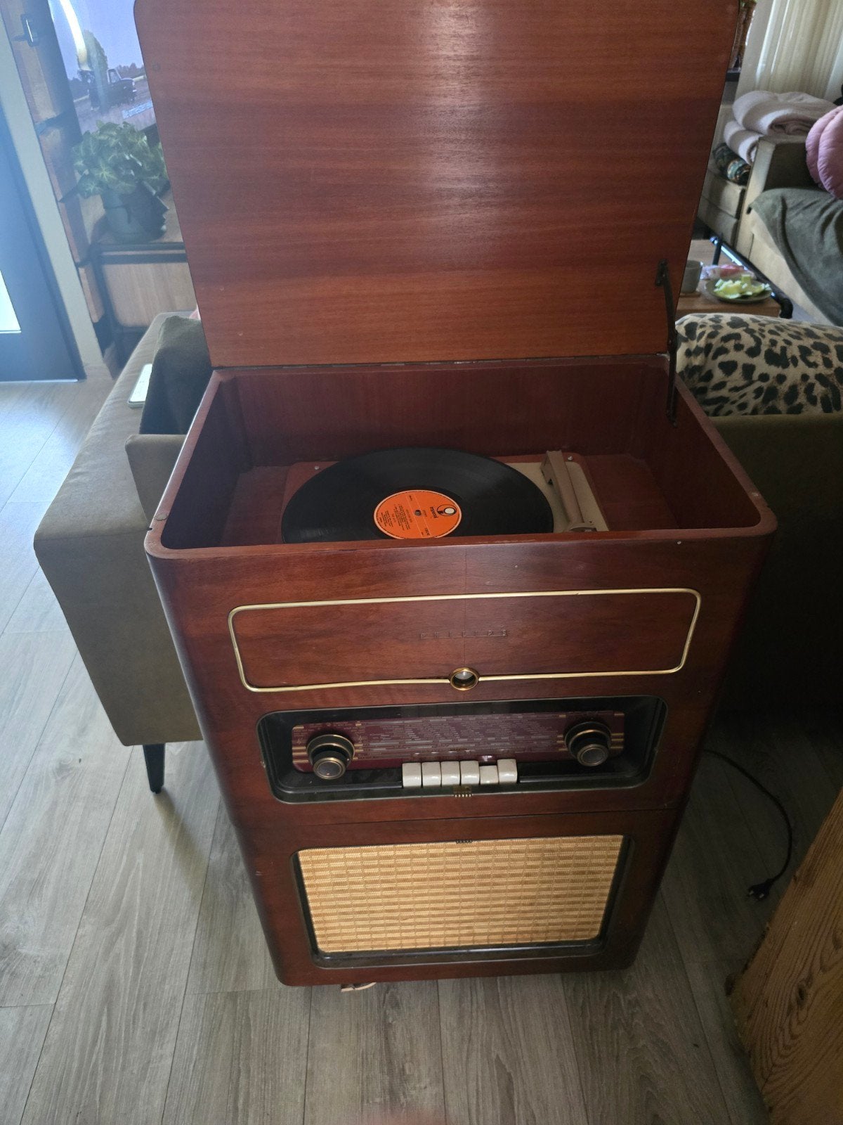 Antieke Philips radio met platenspeler en LP-opbergvak, Ophalen, Gebruikt, Platenspeler, Philips