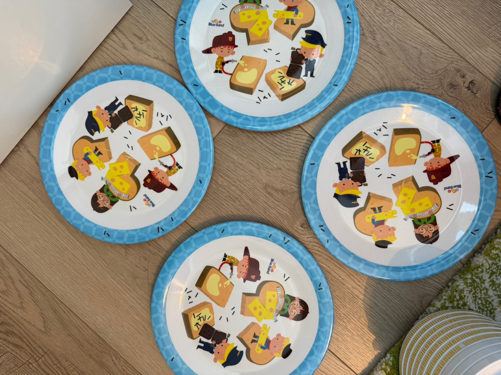 Borden voor camping / boot, Kunststof, Ophalen of Verzenden, Zo goed als nieuw, Bord(en)