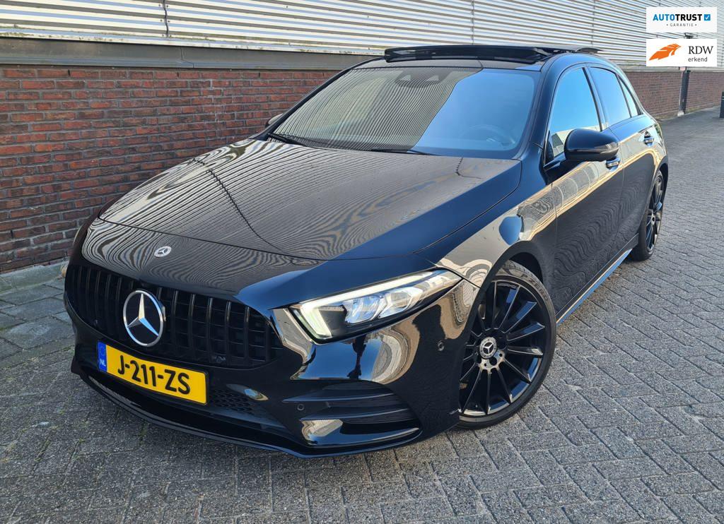 Mercedes-Benz A-klasse 200D AMG Line | Full Option | Panoram, Auto's, Mercedes-Benz, 745 kg, Gebruikt, Euro 6, 4 cilinders