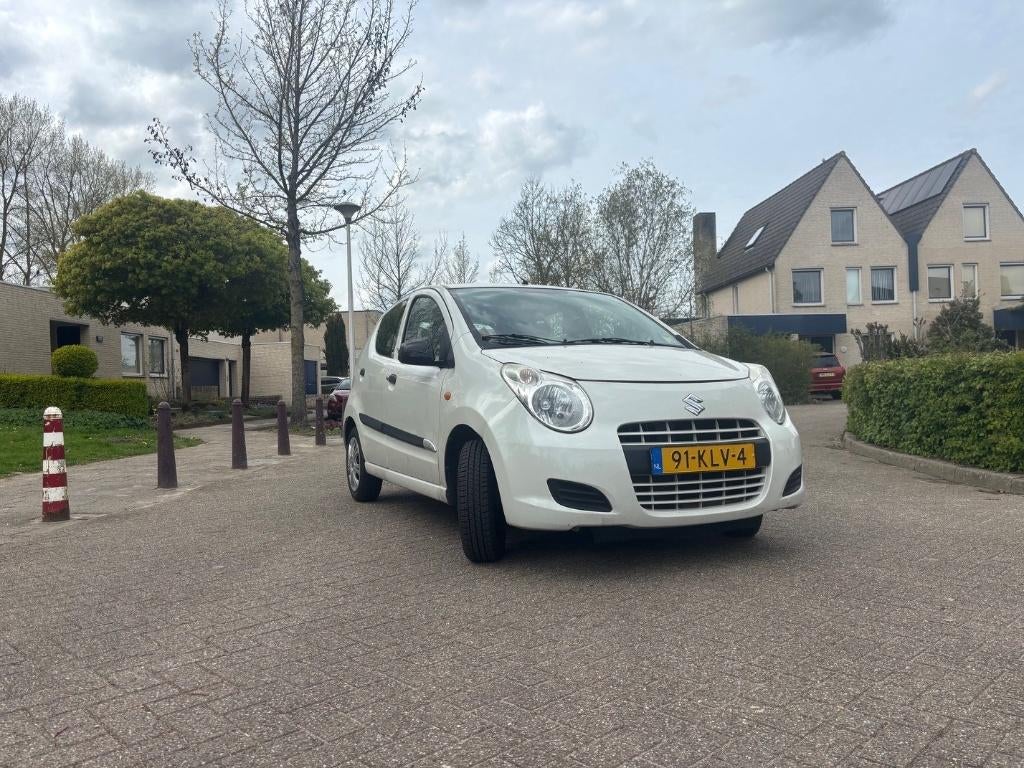 Suzuki Alto 1.0 2010 Wit / Airco / NAP / APK tot in 2027!, Auto's, Suzuki, Voorwielaandrijving, Stof, 4 stoelen, Origineel Nederlands