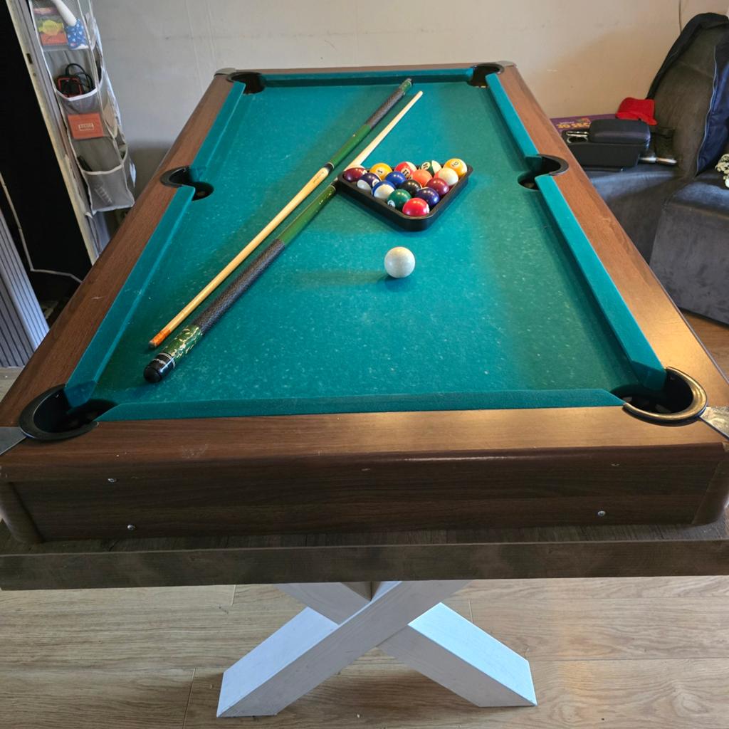 Pooltafel met accessoires, Sport en Fitness, Ophalen of Verzenden, Gebruikt, Pooltafel