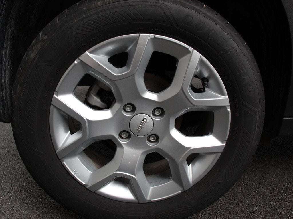 Jeep Avenger 1.2 e-Hybrid Altitude Automaat Climate control, Auto's, Jeep, Stof, Gebruikt, 1199 cc, Parkeersensor