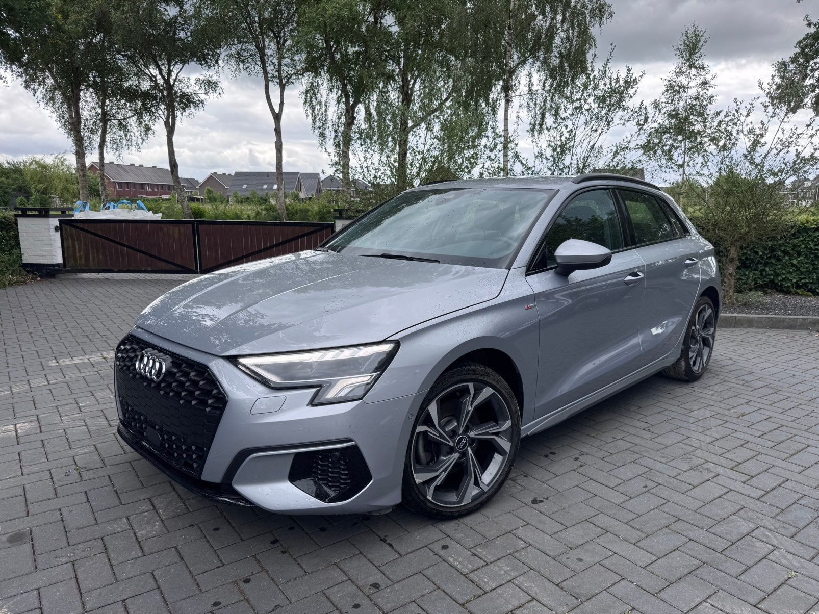 Audi A3 35 TFSI Automaat S-Line LED Ambiance Climate Control, Auto diversen, Schadeauto's, 1498 cc, Audi, Zilver of Grijs, Benzine