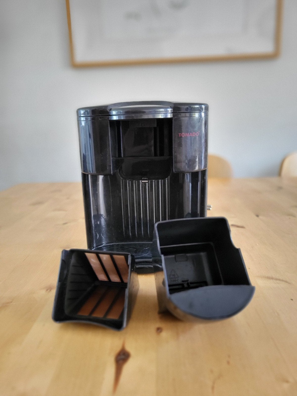 Uniek tweekops Tomado koffiezetapparaatje, Ophalen, Koffiemachine, Gemalen koffie