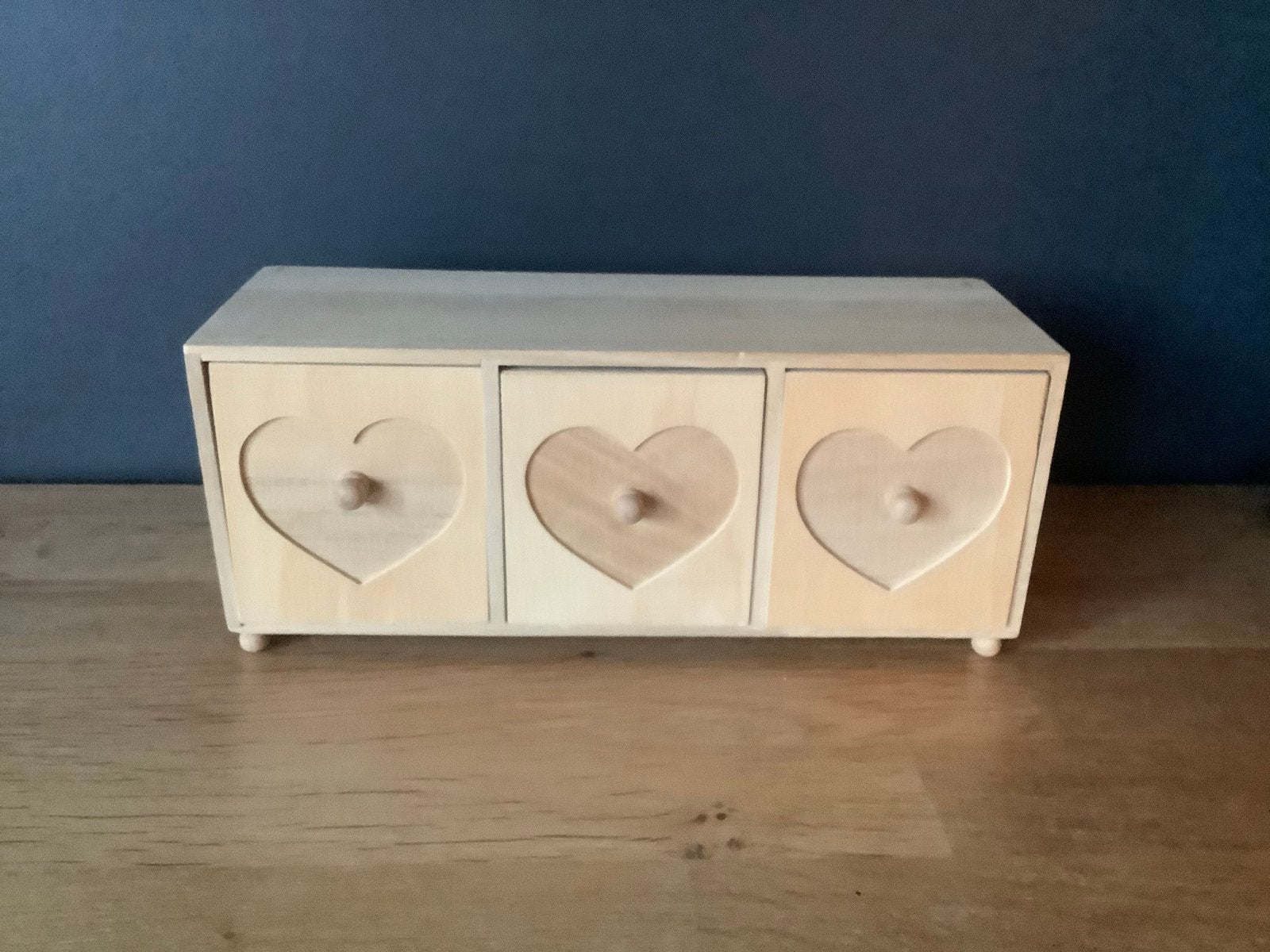 Houten ladekastje met hartjes - Zo goed als nieuw, Hout, Beige, Ophalen of Verzenden, Landelijk