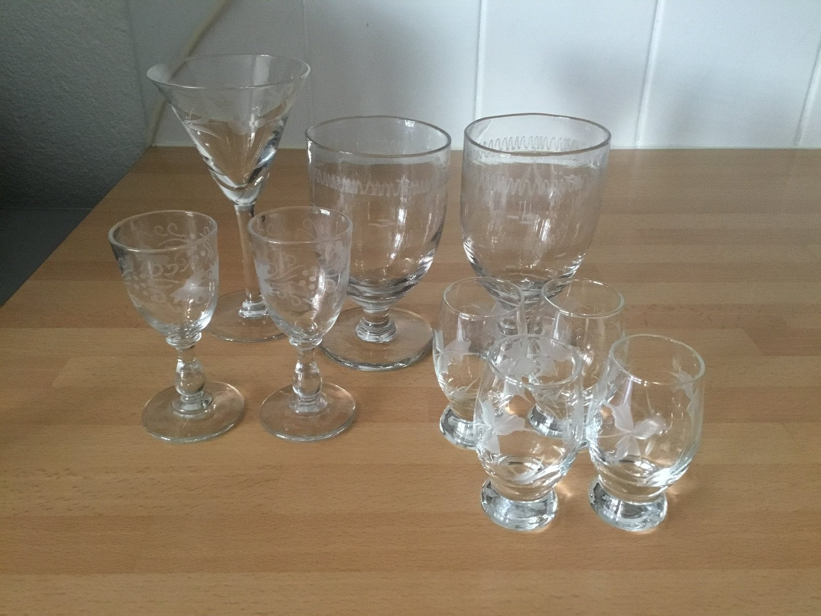 9 Antieke gegraveerde GLAZEN, Antiek en Kunst, Antiek | Glas en Kristal, Ophalen of Verzenden