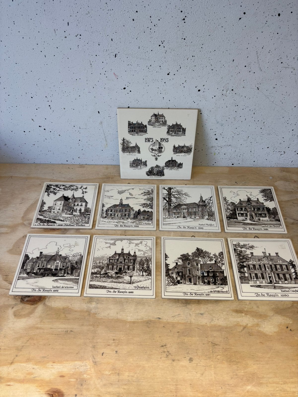 Verzameling 8 kastelen van vorden tegels complete serie, Antiek en Kunst, Ophalen of Verzenden