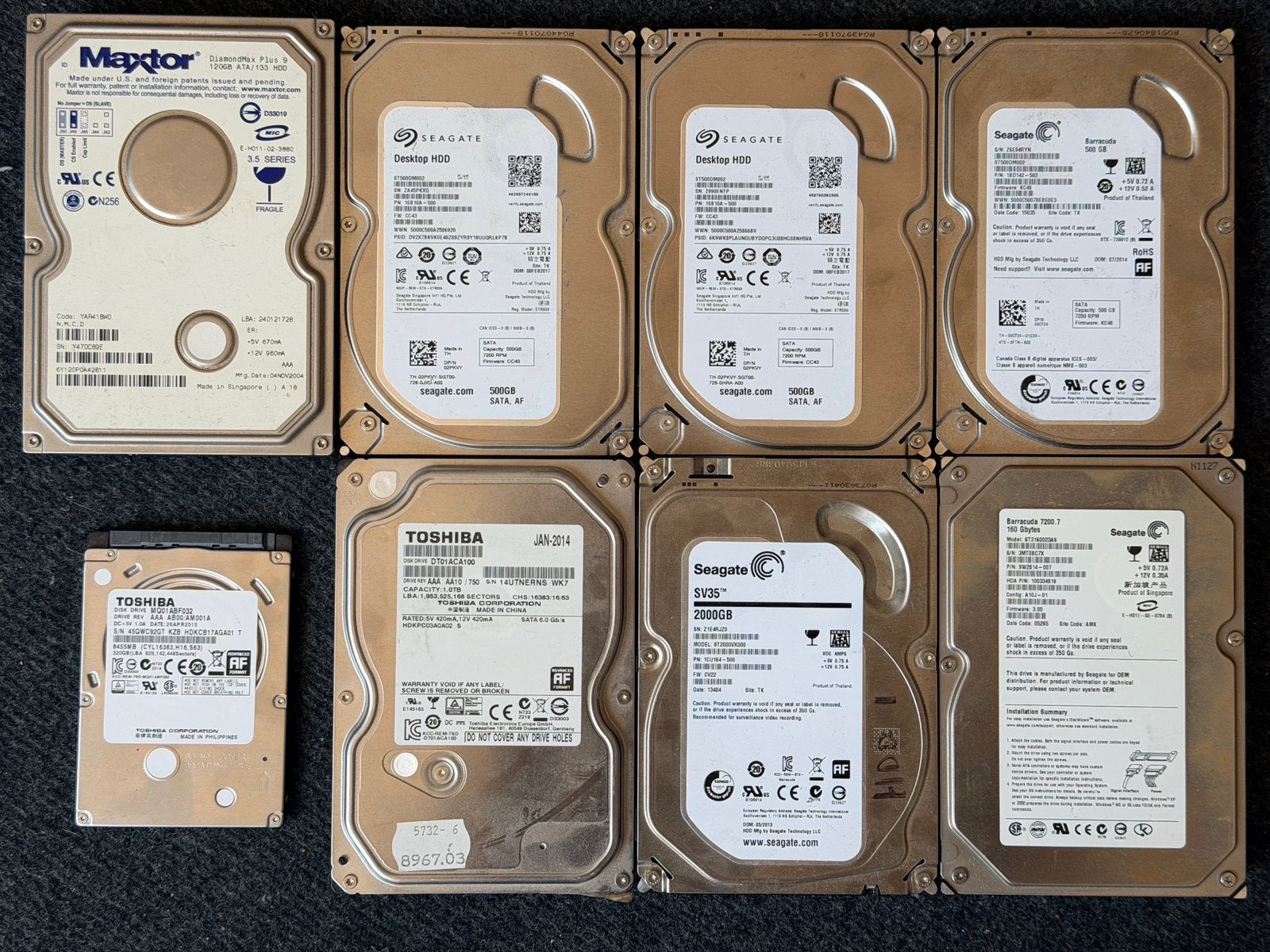 11 harddiscs, SATA en IDE. Vintage pc?, Ophalen of Verzenden, Zo goed als nieuw, Desktop, IDE