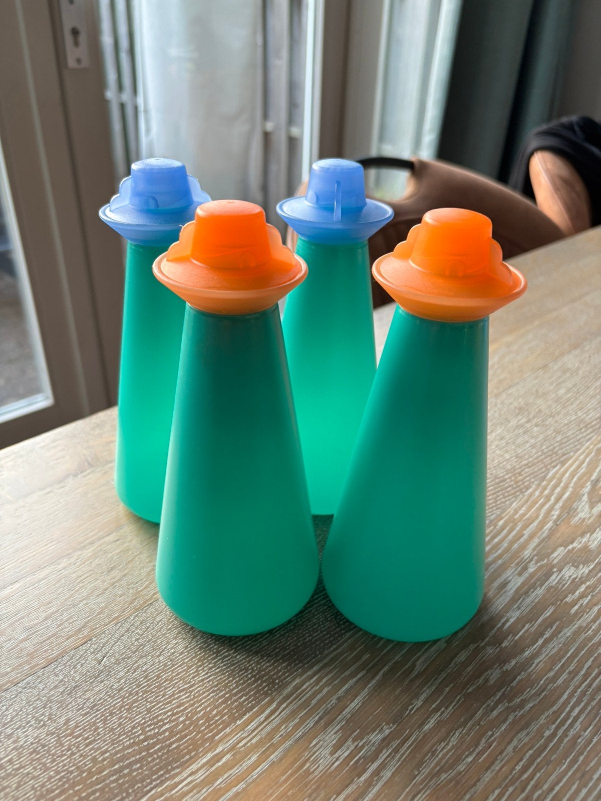 2x olie en azijnstel van Tupperware, Overige typen, Zo goed als nieuw, Met deksel, Groen