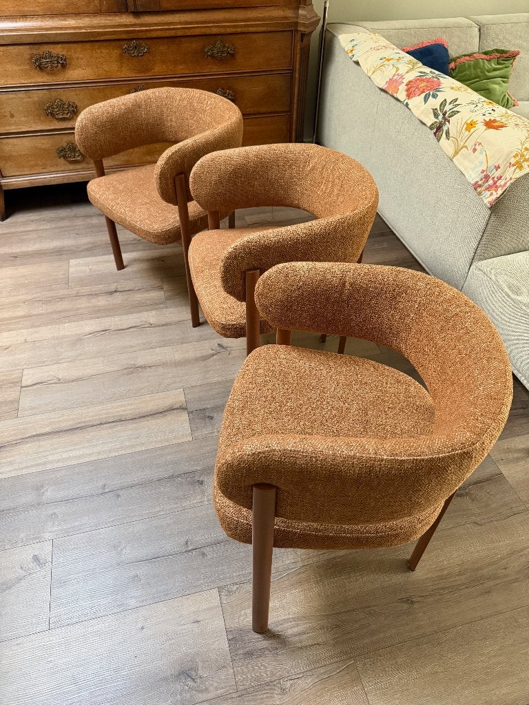 Karwij Eetkamerstoelen Mae okergele Bouclé stof (3 stuks), Ophalen, Overige kleuren, Drie, Zo goed als nieuw