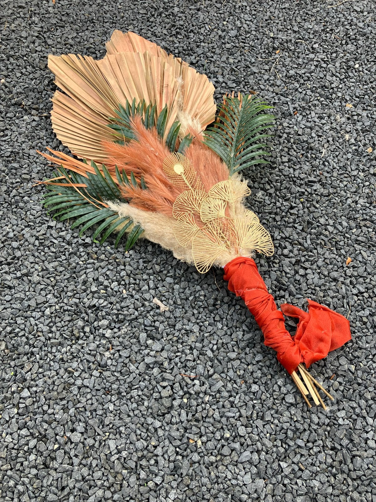 Trouwen bruiloft Bloemen Decoratie met Pampasgras en Rozen, Hobby en Vrije tijd, Feestartikelen, Ophalen, Versiering, Geboorte of Huwelijk